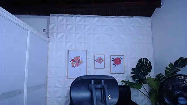 Valentinaa mature online show from 09/08/25, 05:34