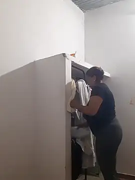 Valeria73 online show from 11/18/25, 02:28