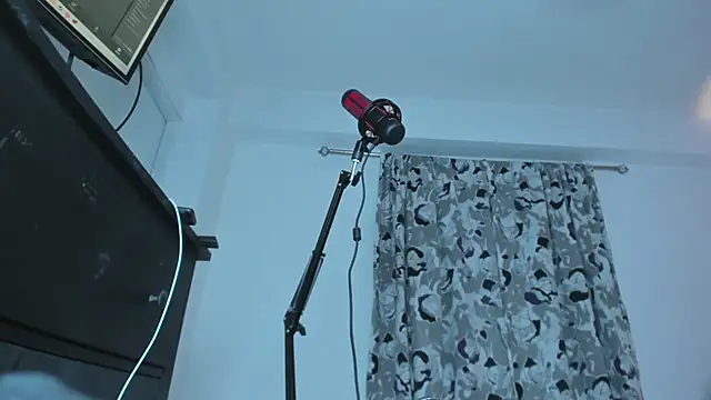 eileen pinkman online show from 11/07/25, 02:44