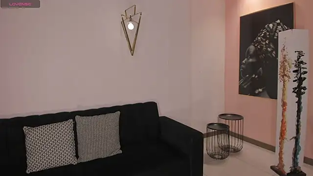 LizzHamilton   online show from 01/15/26, 07:39