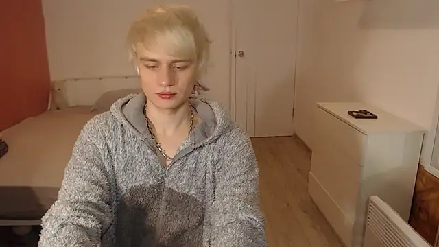 Oliver sweet  online show from 12/23/25, 01:14