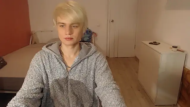 Oliver sweet  online show from 01/08/26, 01:30