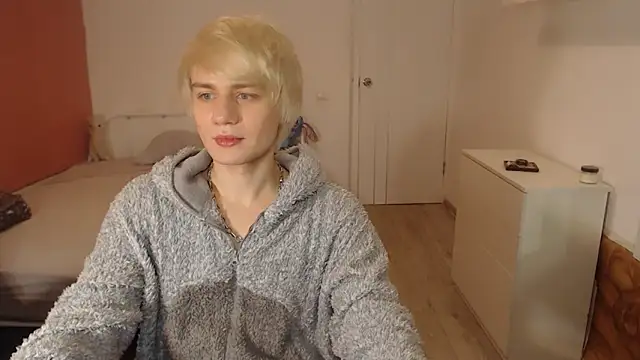 Oliver sweet  online show from 01/15/26, 01:54