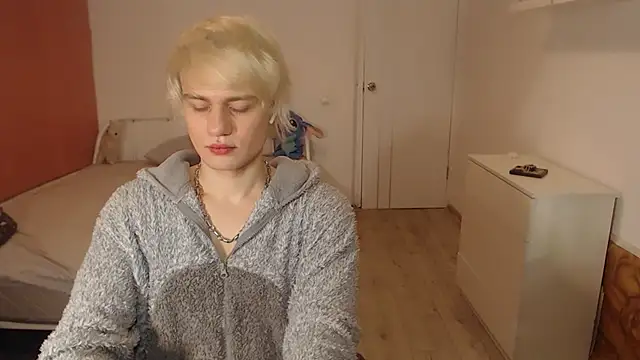 Oliver sweet  online show from 01/19/26, 02:04