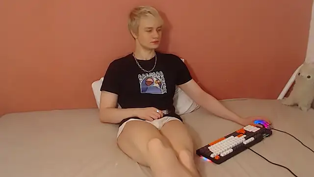 Oliver sweet  online show from 03/28/26, 12:43