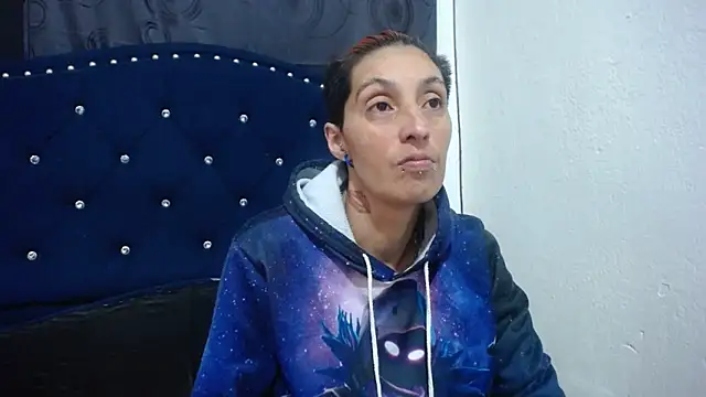 anyu1306 online show from 12/15/24, 06:07