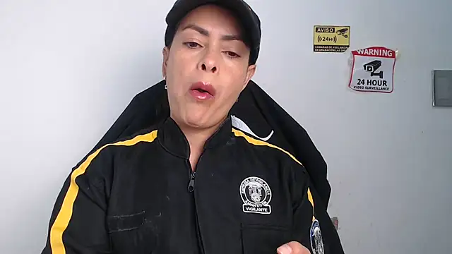 Snapshot of susana07 chatting on 05/22/26, 12:11 susana07 online show from 05/22/26, 12:11
