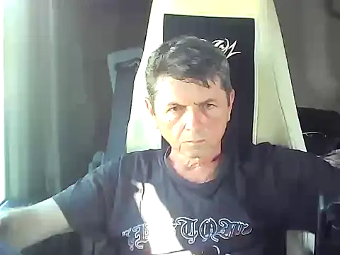 czarek888 online show from 09/25/25, 04:11