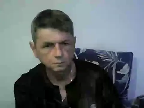 Snapshot of czarek888 chatting on 06/05/26, 08:58 czarek888 online show from 06/05/26, 08:58