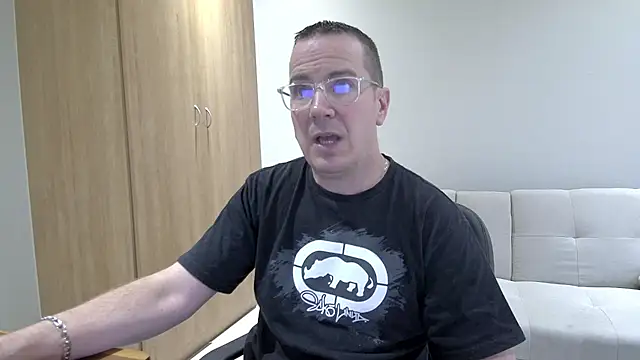 BrettJ81 online show from 03/18/26, 02:31