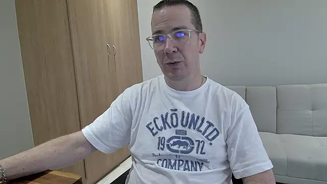 BrettJ81 online show from 03/27/26, 02:06