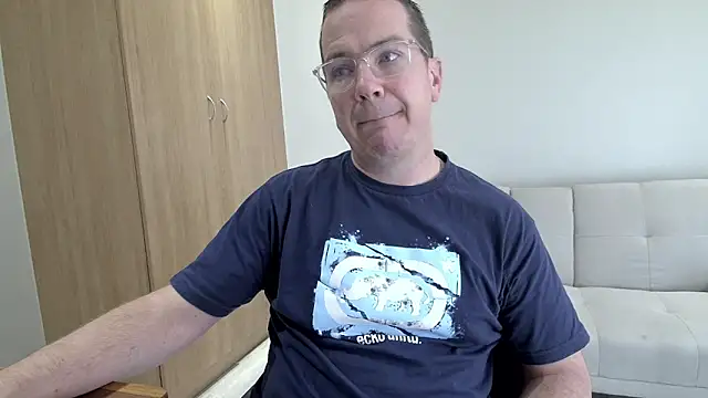 BrettJ81 online show from 04/06/26, 01:56