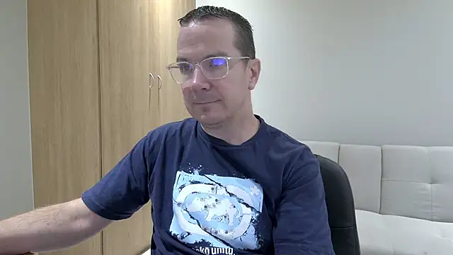 BrettJ81 online show from 04/13/26, 10:32