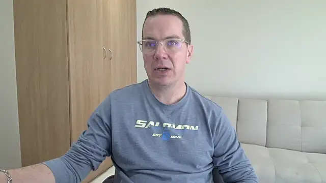 Snapshot of BrettJ81 chatting on 06/07/26, 12:42 BrettJ81 online show from 06/07/26, 12:42