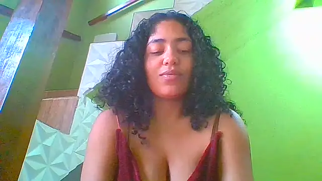 Snapshot of savanahottie chatting on 07/24/26, 02:48 savanahottie online show from 07/24/26, 02:48