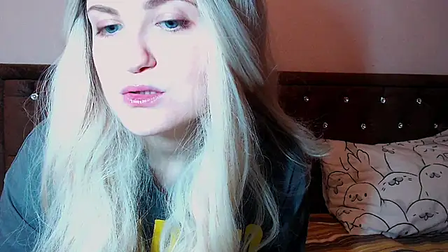Snapshot of Sara4uu chatting on 12/04/25, 10:29 Sara4uu online show from 12/04/25, 10:29
