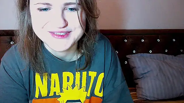Snapshot of Sara4uu chatting on 02/13/26, 11:01 Sara4uu online show from 02/13/26, 11:01