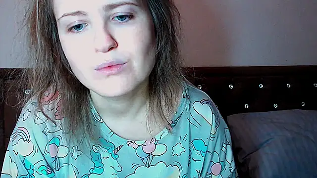 Snapshot of Sara4uu chatting on 02/15/26, 10:28 Sara4uu online show from 02/15/26, 10:28