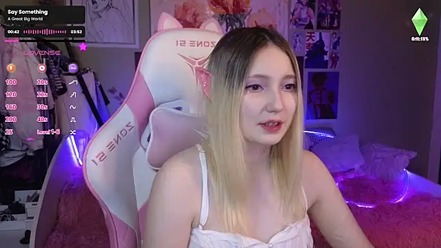 Evie Ro online show from 12/17/24, 10:22