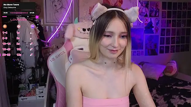 Evie Ro online show from 03/06/25, 11:20