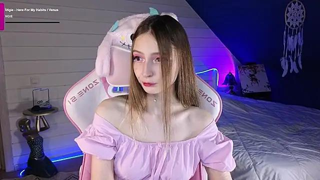 Evie Ro online show from 06/29/26, 09:37