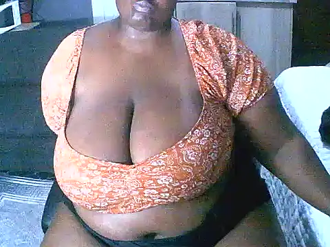 Snapshot of DarkBbw201 chatting on 03/11/25, 03:05 DarkBbw201 online show from 03/11/25, 03:05