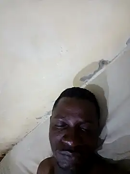 Snapshot of pesaonge chatting on 12/02/25, 12:38 pesaonge online show from 12/02/25, 12:38