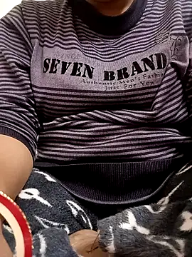 Snapshot of 09punjabi chatting on 12/14/24, 04:45 09punjabi online show from 12/14/24, 04:45