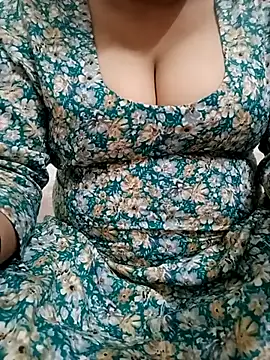 Snapshot of 09punjabi chatting on 10/02/25, 08:32 09punjabi online show from 10/02/25, 08:32