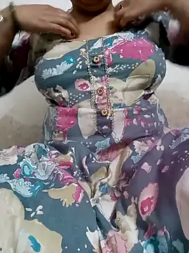 Snapshot of 09punjabi chatting on 10/07/25, 10:56 09punjabi online show from 10/07/25, 10:56