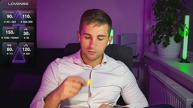 Sweeet  boy online show from 09/19/25, 05:35