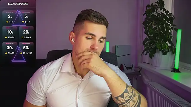 Sweeet  boy online show from 10/02/25, 07:26