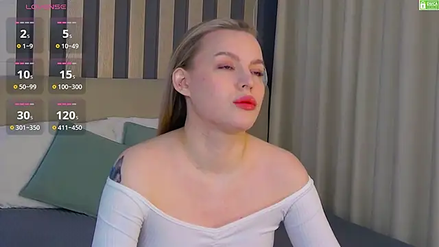 Snapshot of AmaliaBell chatting on 01/17/26, 01:16 AmaliaBell online show from 01/17/26, 01:16