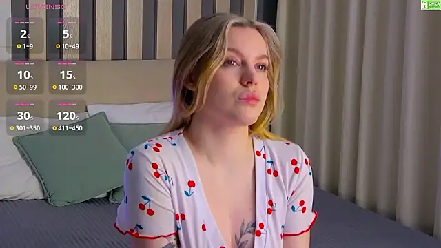 Snapshot of AmaliaBell chatting on 01/19/26, 01:15 AmaliaBell online show from 01/19/26, 01:15