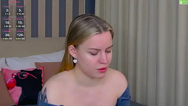 Snapshot of AmaliaBell chatting on 02/06/26, 01:14 AmaliaBell online show from 02/06/26, 01:14