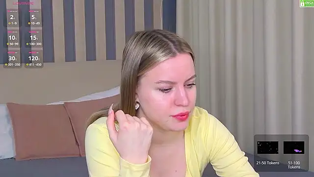 Snapshot of AmaliaBell chatting on 02/09/26, 01:04 AmaliaBell online show from 02/09/26, 01:04