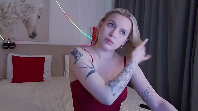 AmaliaBell online show from 04/23/26, 01:13