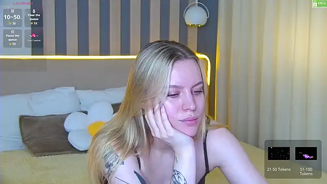 Snapshot of AmaliaBell chatting on 06/24/26, 01:10 AmaliaBell online show from 06/24/26, 01:10