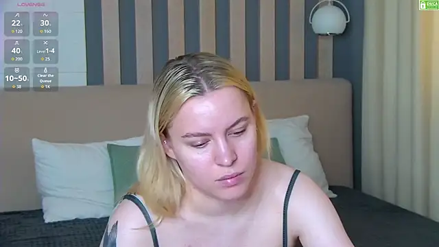 Snapshot of AmaliaBell chatting on 07/26/26, 01:07 AmaliaBell online show from 07/26/26, 01:07