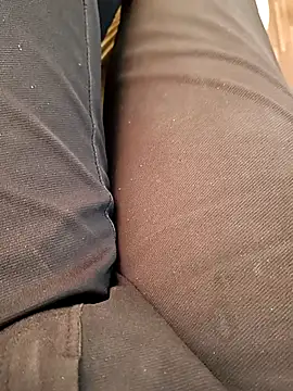 u wan me online show from 11/18/25, 08:19