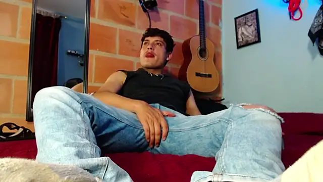 dom2travelersss online show from 04/19/26, 10:34