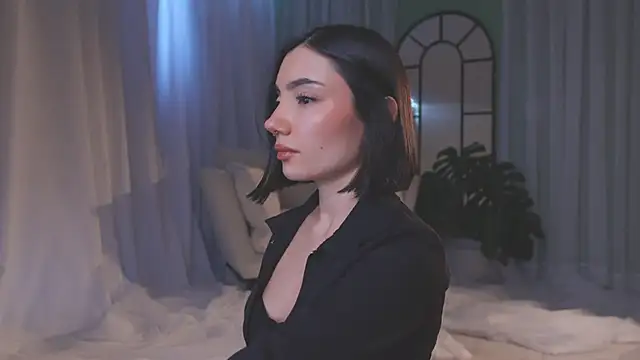 AmyArmstrong online show from 04/01/26, 10:29