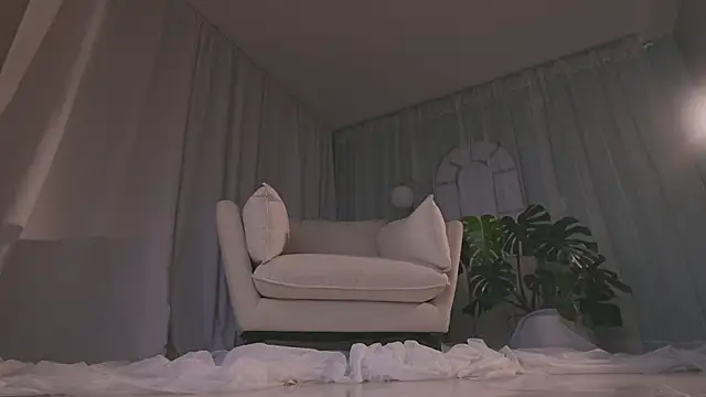 AmyArmstrong online show from 04/21/26, 01:42