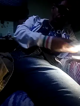 Snapshot of Elcogetuquieres chatting on 11/04/25, 08:24 Elcogetuquieres online show from 11/04/25, 08:24