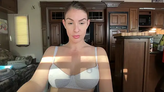 Snapshot of Milfywaysx chatting on 10/16/25, 07:15 Milfywaysx online show from 10/16/25, 07:15