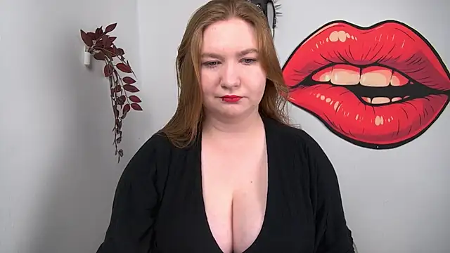 LaraDream online show from 04/18/26, 01:37