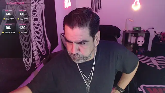 Snapshot of soyelcarlitos_ chatting on 06/06/26, 06:29 soyelcarlitos online show from 06/06/26, 06:29