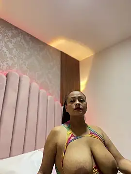 sofia xxx02 online show from 06/03/26, 12:02