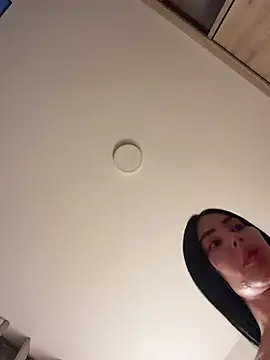 Snapshot of nelumbonucifera chatting on 03/27/26, 05:35 nelumbonucifera online show from 03/27/26, 05:35