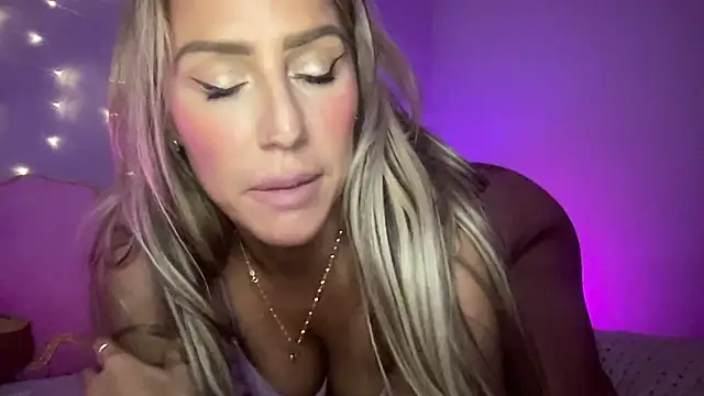 Fitnessbabe69 online show from 01/10/25, 01:52